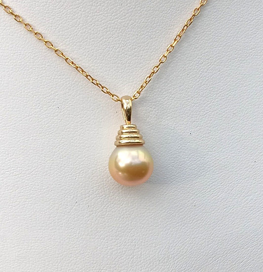 Golden South Sea Pearl Pendant set in 9K Gold
